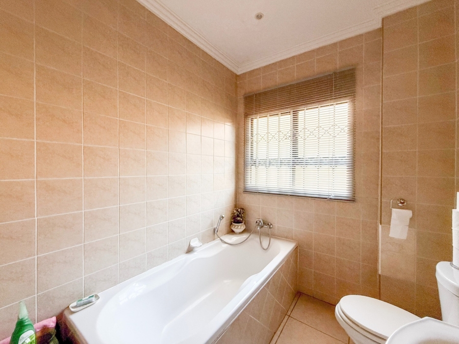 3 Bedroom Property for Sale in Melodie North West